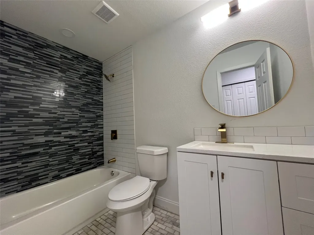1809 Pilot Way Garland TX 75040