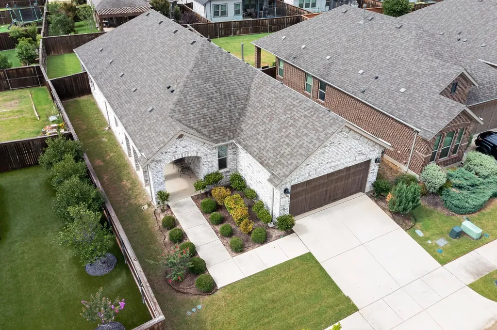 1635 Sweetwater Way Celina TX 75009