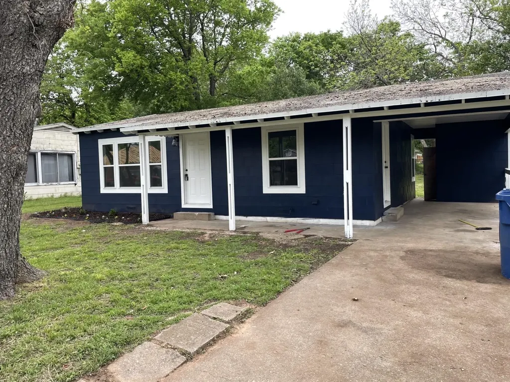 513 W Florence Street Denison TX 75020