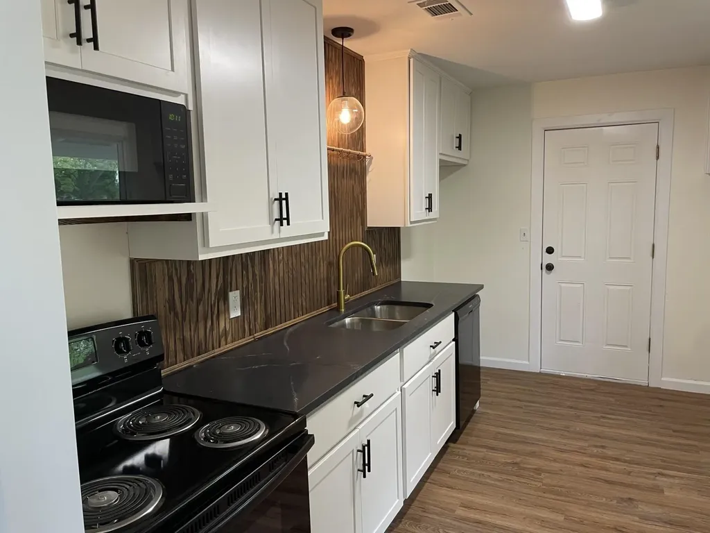 513 W Florence Street Denison TX 75020