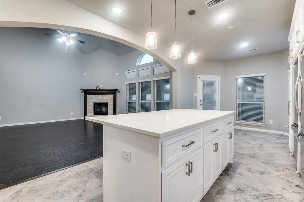 2610 S Anson Road Glenn Heights TX 75154