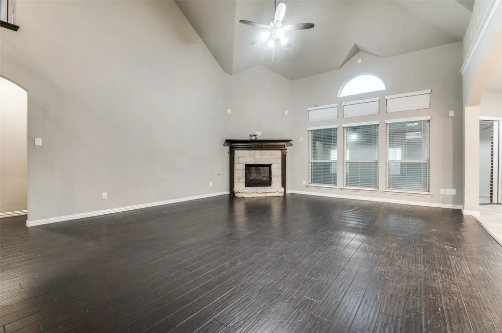 2610 S Anson Road Glenn Heights TX 75154