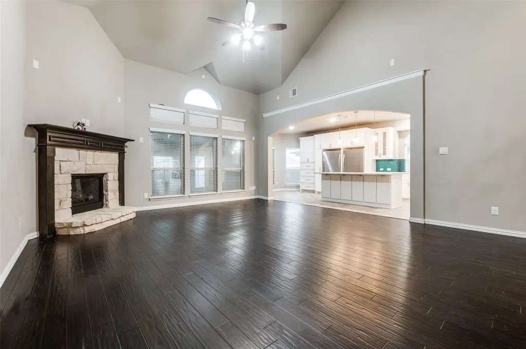 2610 S Anson Road Glenn Heights TX 75154