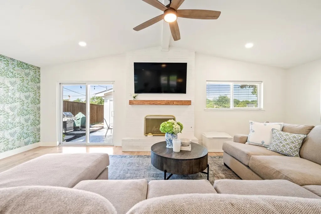 2028 Cap Rock Drive Richardson TX 75080