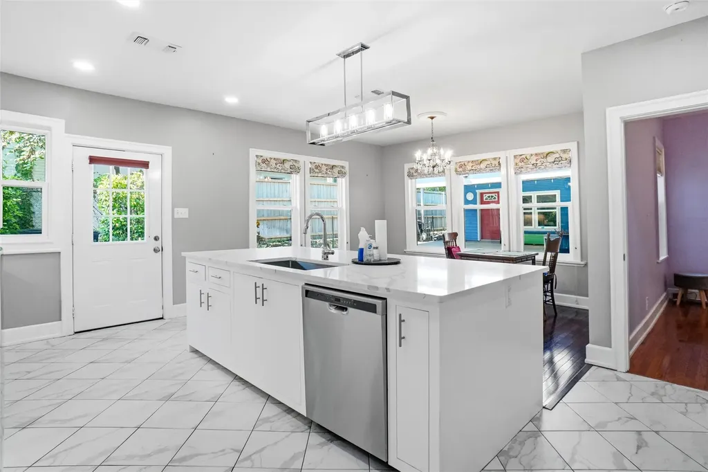 2306 Western Avenue Fort Worth TX 76107