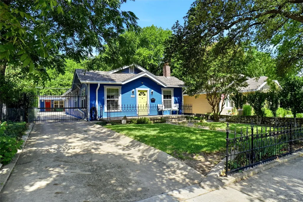 2306 Western Avenue Fort Worth TX 76107
