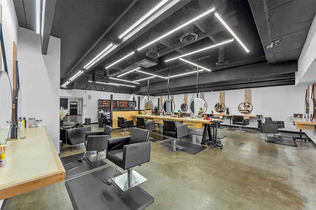 3001 Cooper Arlington TX 76015