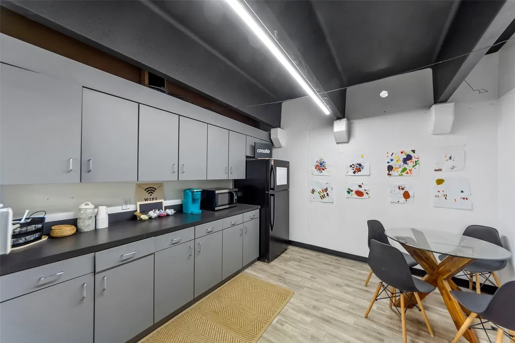 3001 Cooper Arlington TX 76015