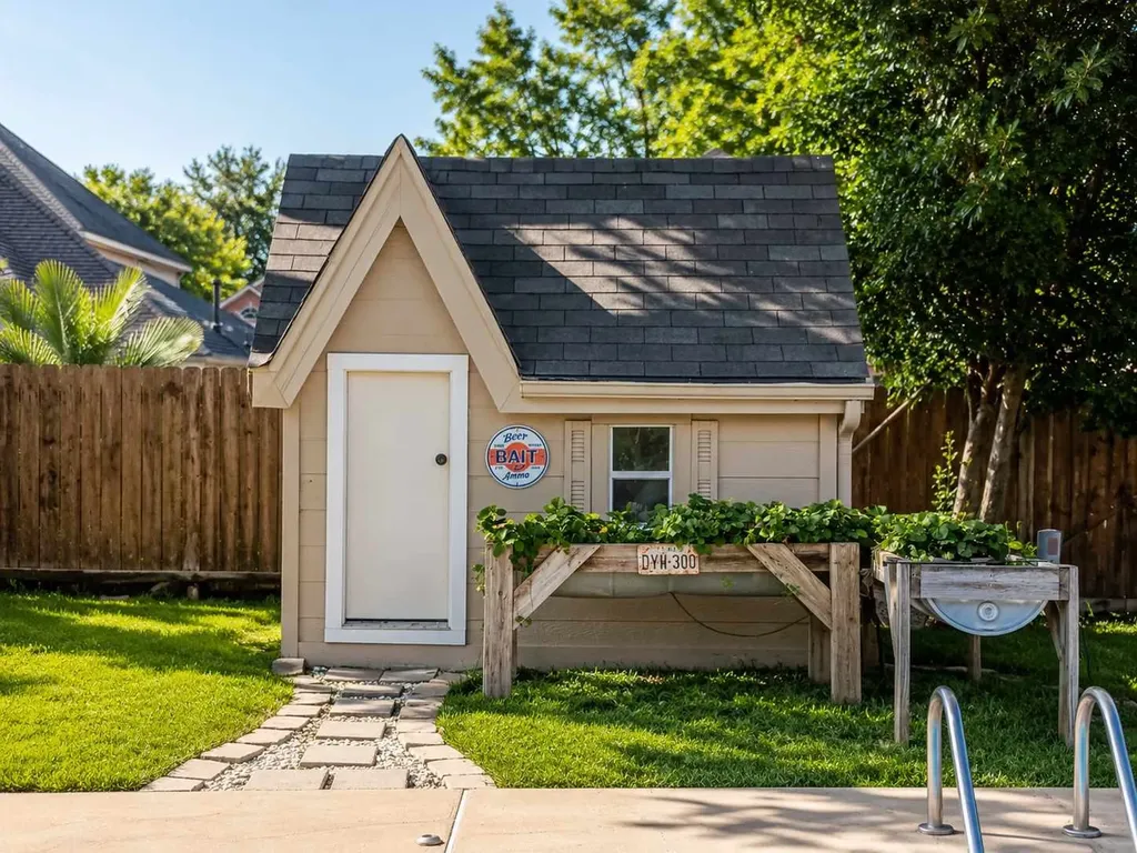 2902 Redstone Drive Arlington TX 76001