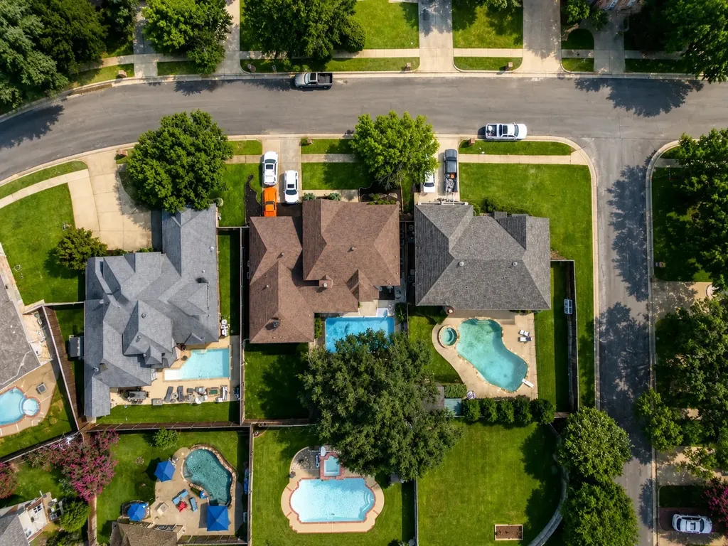2902 Redstone Drive Arlington TX 76001