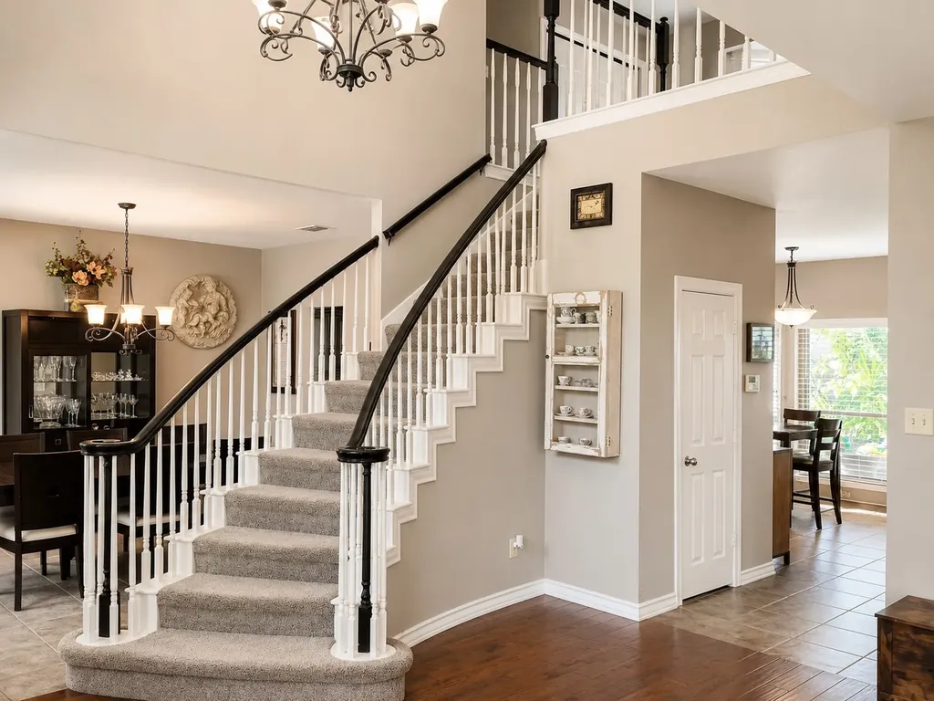 2902 Redstone Drive Arlington TX 76001