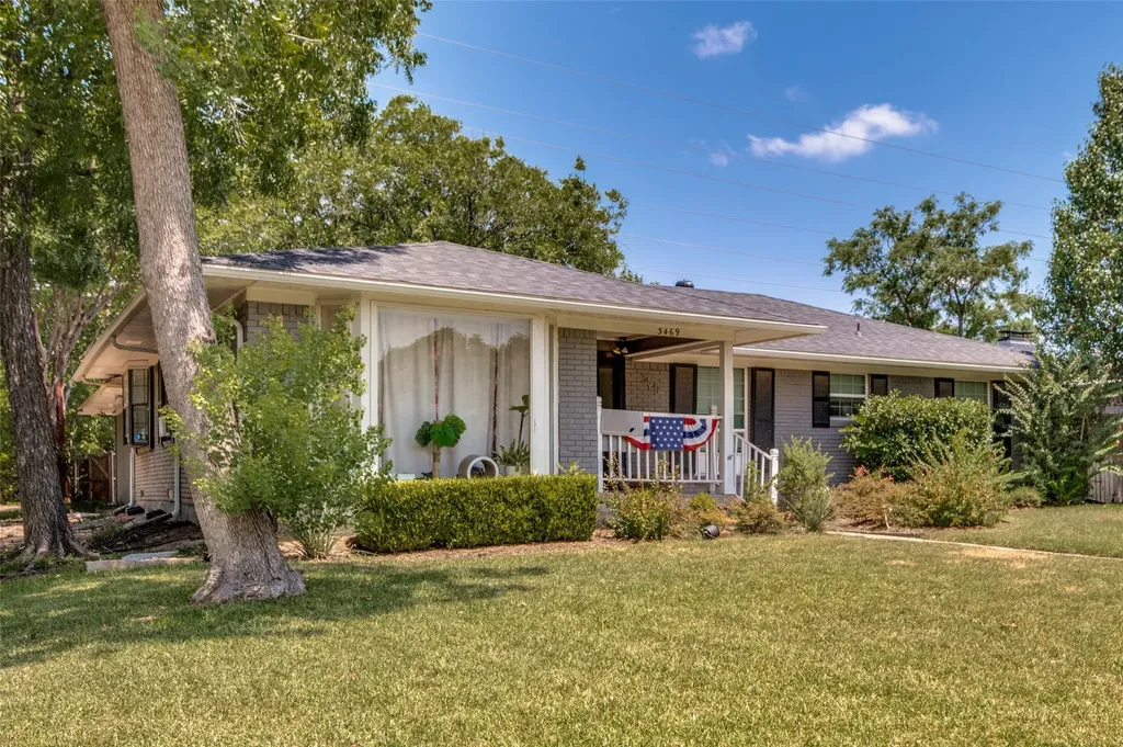 3469 Townsend Drive Dallas TX 75229