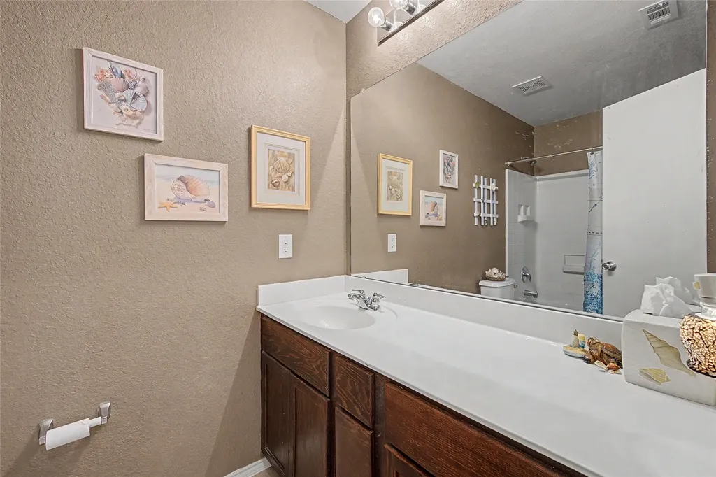 9225 Comanche Ridge Drive Fort Worth TX 76131