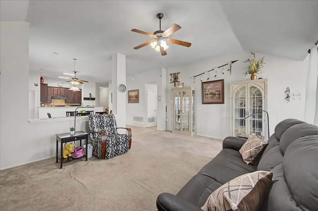 9225 Comanche Ridge Drive Fort Worth TX 76131