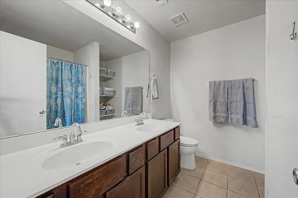 9225 Comanche Ridge Drive Fort Worth TX 76131