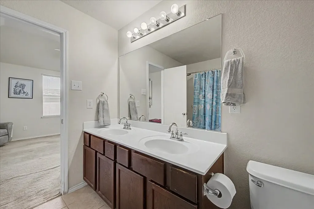 9225 Comanche Ridge Drive Fort Worth TX 76131
