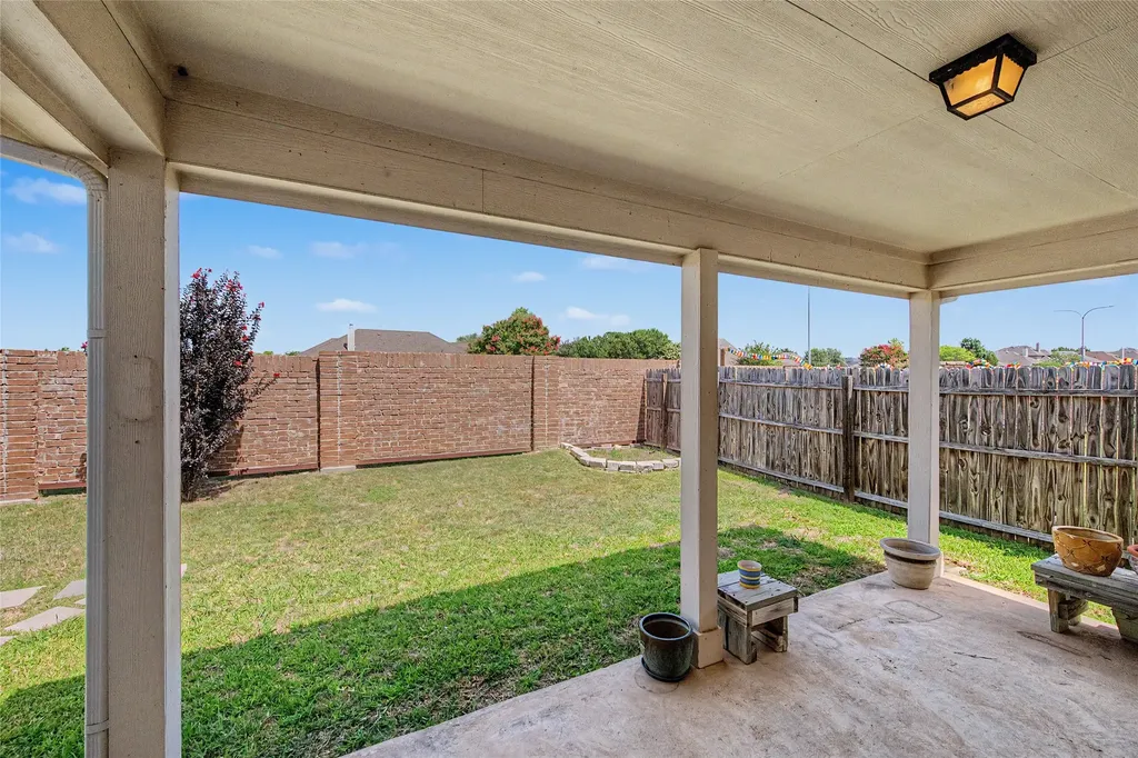 9225 Comanche Ridge Drive Fort Worth TX 76131