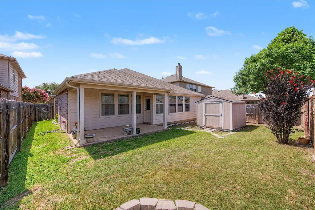 9225 Comanche Ridge Drive Fort Worth TX 76131