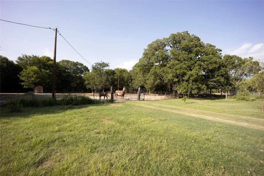 15960 Four Oaks Drive Kemp TX 75143