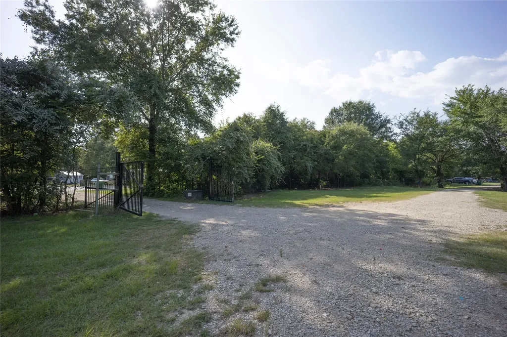 15960 Four Oaks Drive Kemp TX 75143