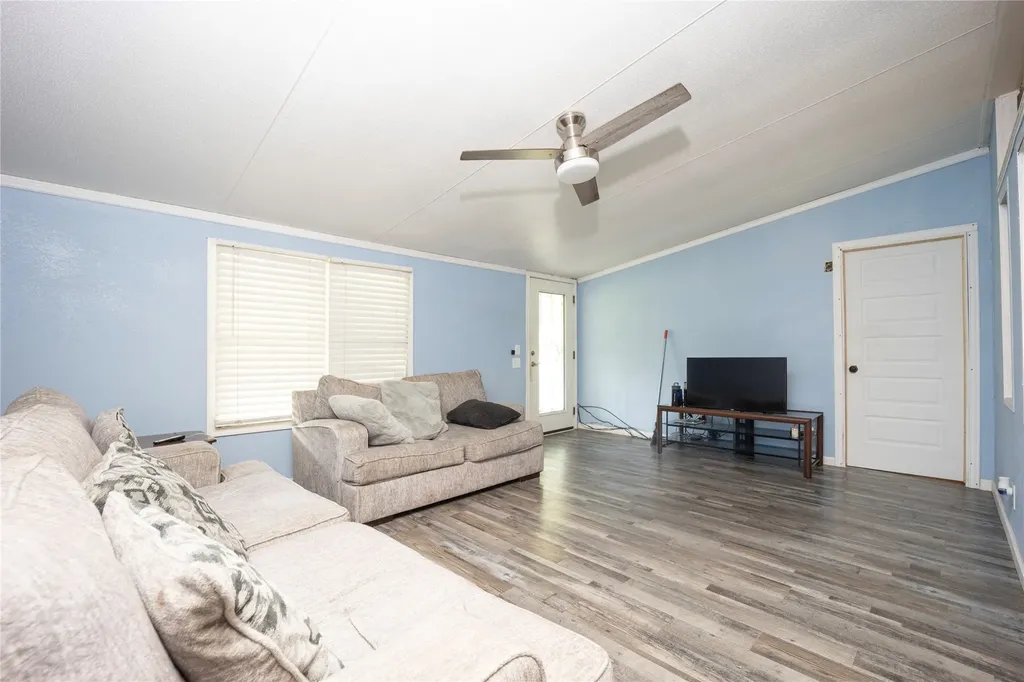 15960 Four Oaks Drive Kemp TX 75143