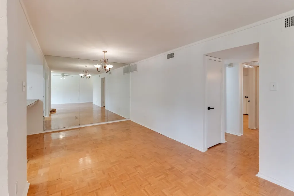 15221 Berry Trail Dallas TX 75248