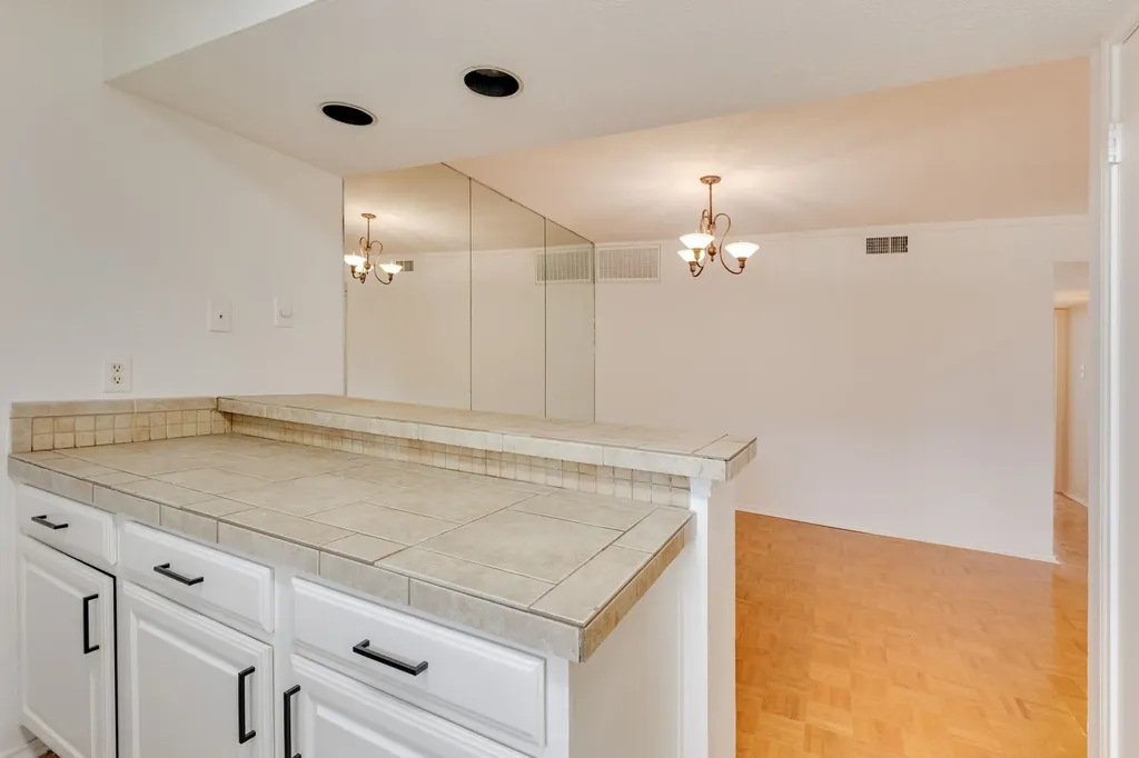 15221 Berry Trail Dallas TX 75248