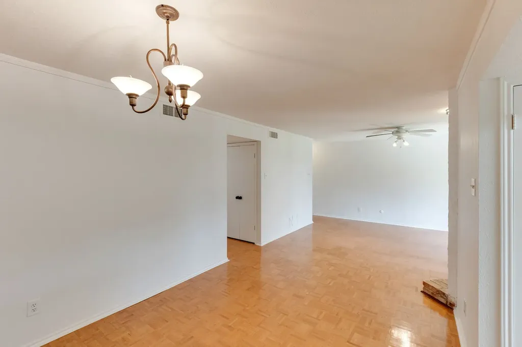 15221 Berry Trail Dallas TX 75248