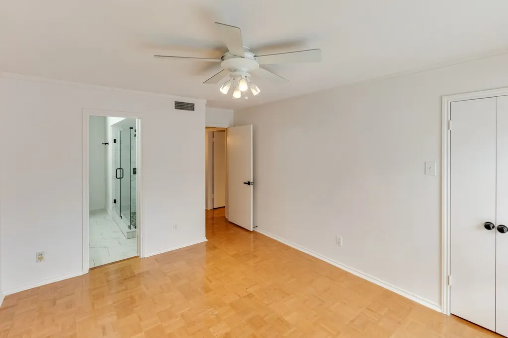 15221 Berry Trail Dallas TX 75248