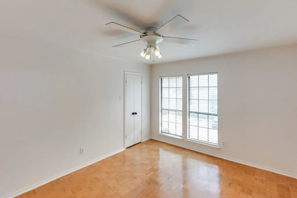 15221 Berry Trail Dallas TX 75248