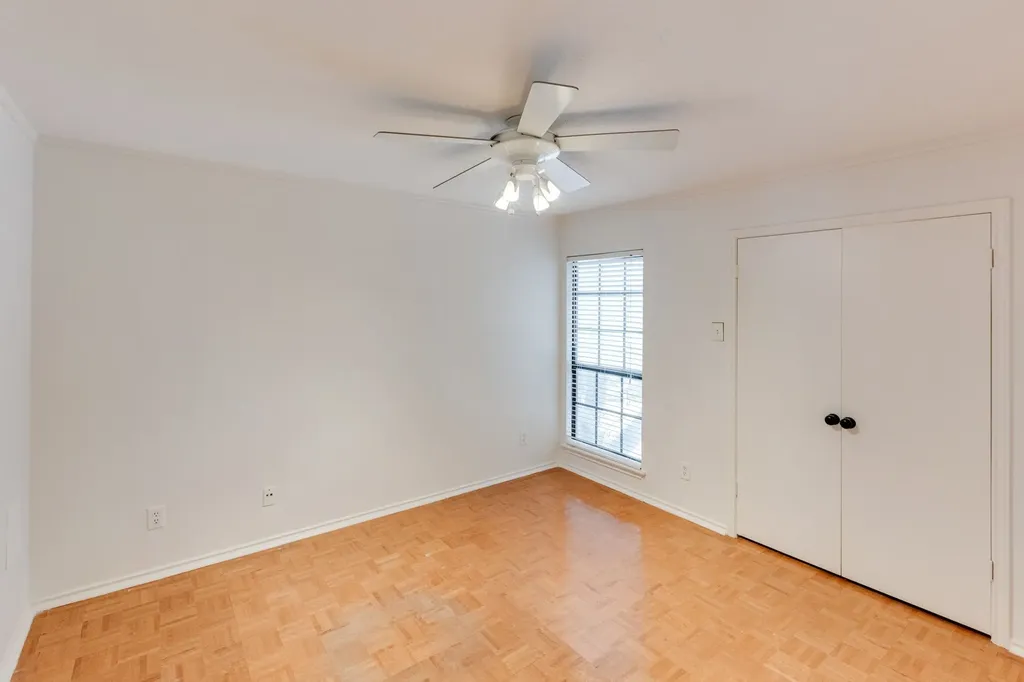 15221 Berry Trail Dallas TX 75248