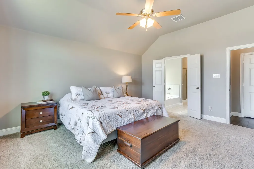 1140 Indigo Lane Burleson TX 76058
