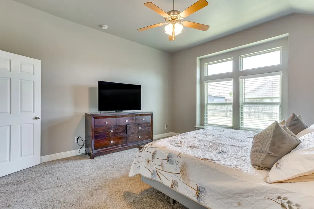 1140 Indigo Lane Burleson TX 76058