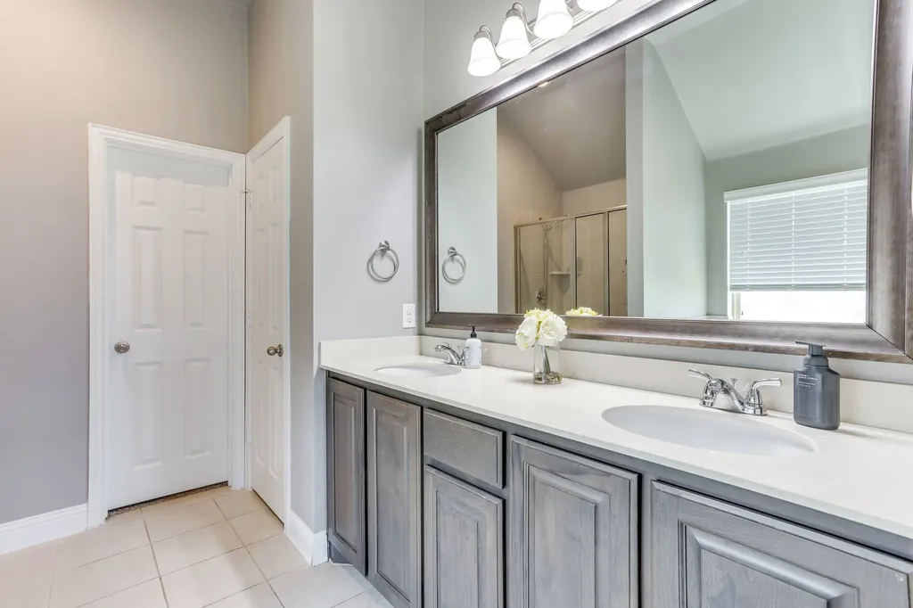 1140 Indigo Lane Burleson TX 76058