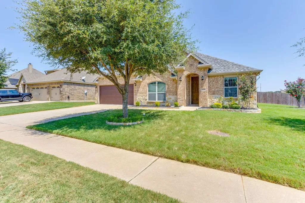 1140 Indigo Lane Burleson TX 76058