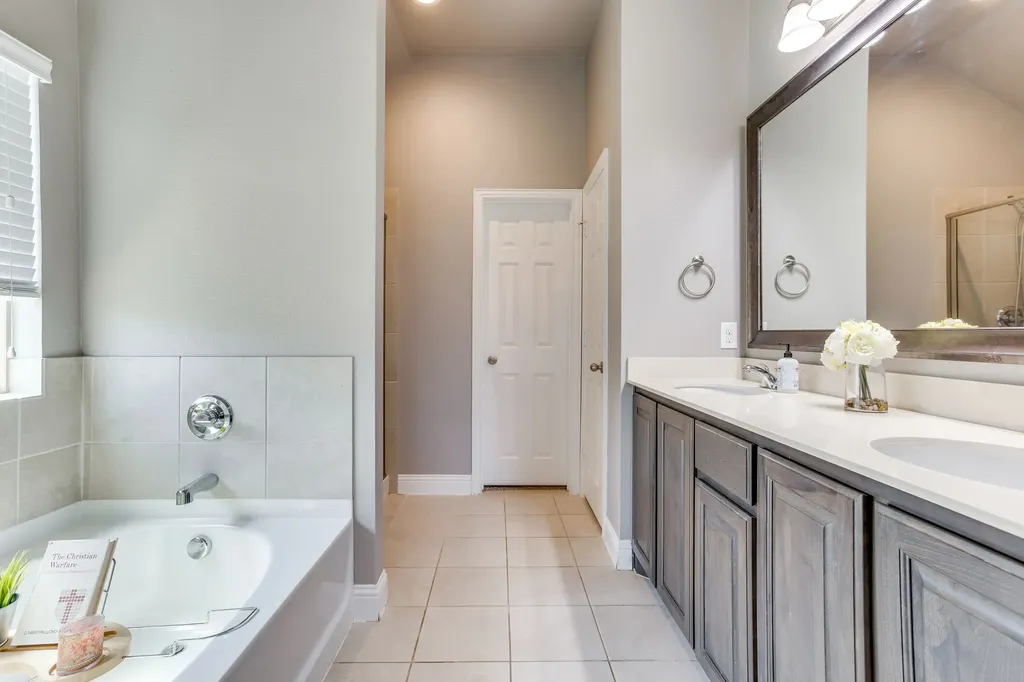 1140 Indigo Lane Burleson TX 76058