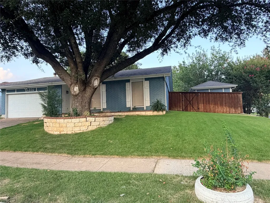 6026 Highcrest Drive Garland TX 75043