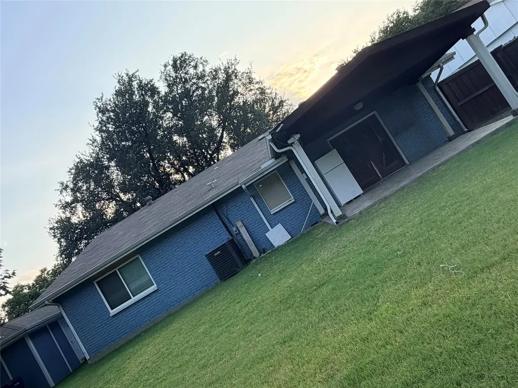 6026 Highcrest Drive Garland TX 75043