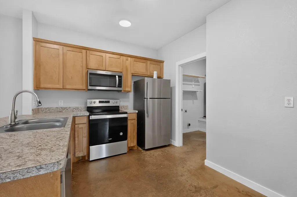 213 S Baugh Street Alvarado TX 76009