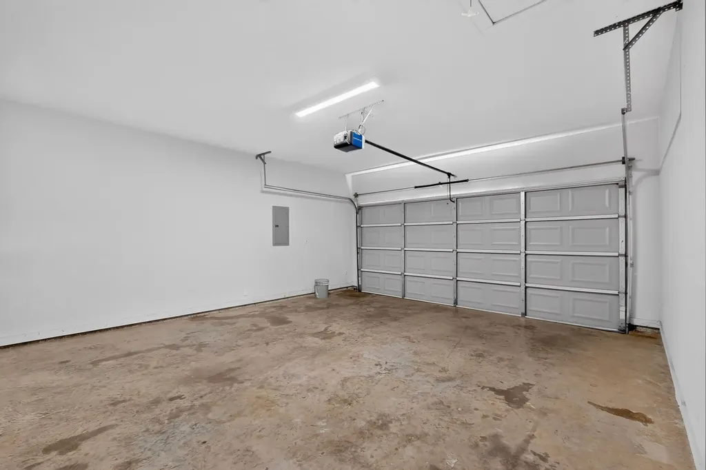 213 S Baugh Street Alvarado TX 76009