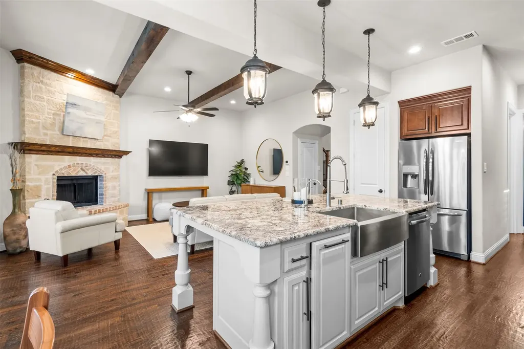 3016 Little Mill The Colony TX 75056