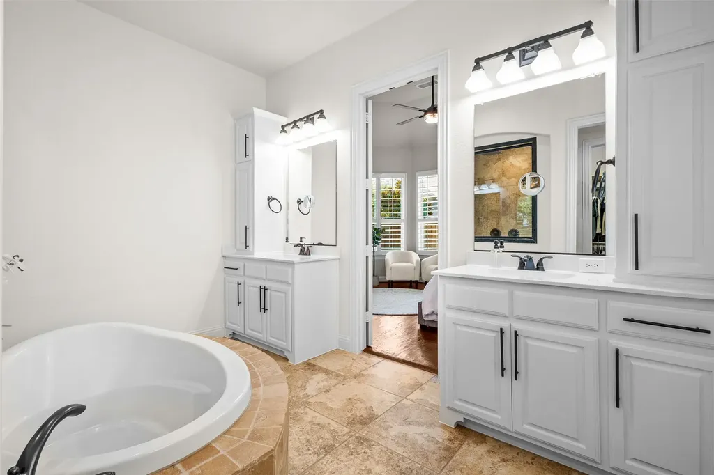 3016 Little Mill The Colony TX 75056