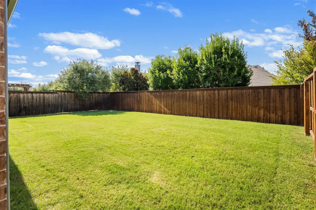 3016 Little Mill The Colony TX 75056