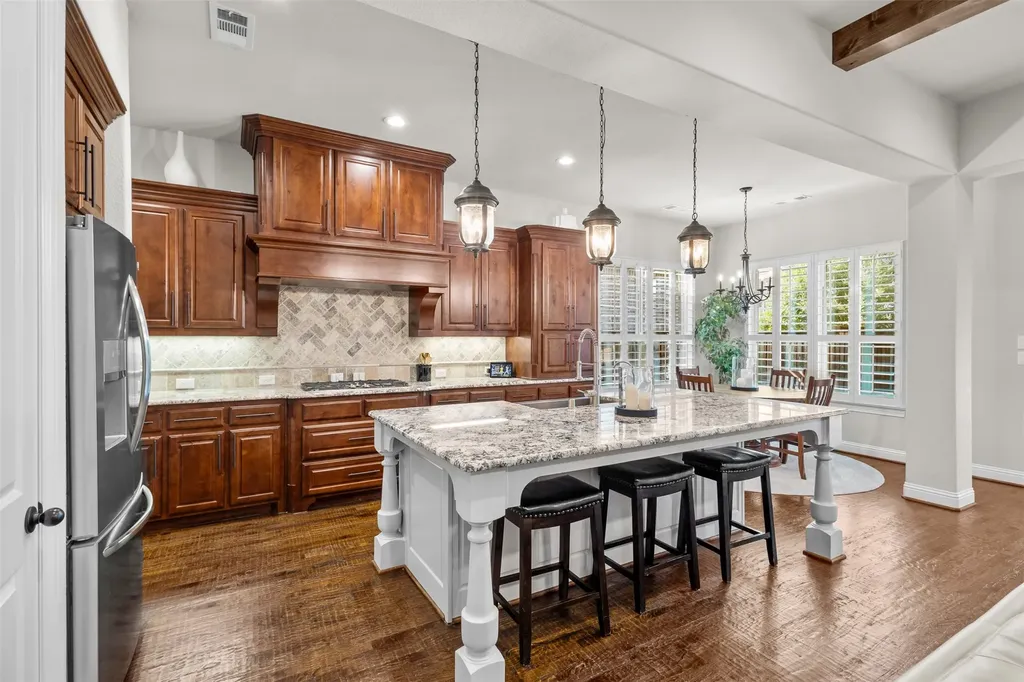 3016 Little Mill The Colony TX 75056