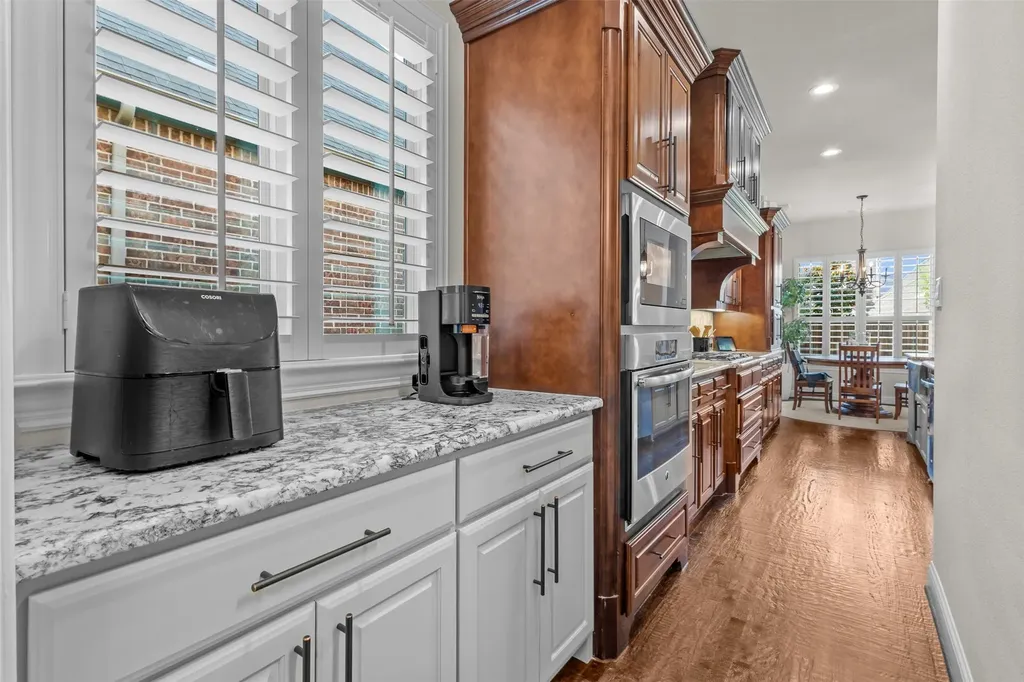 3016 Little Mill The Colony TX 75056