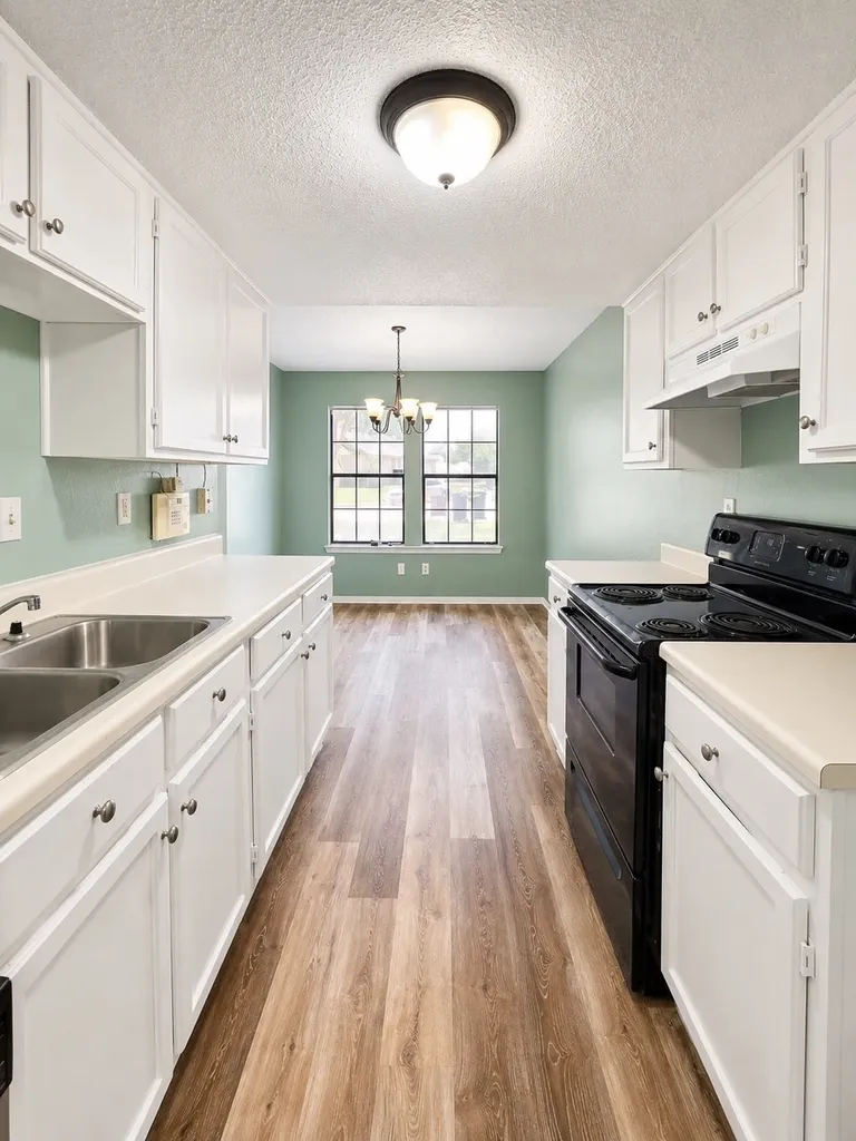 4432 Hulen Circle W Fort Worth TX 76133