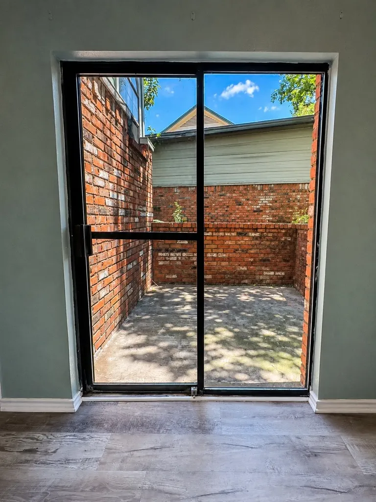 4432 Hulen Circle W Fort Worth TX 76133