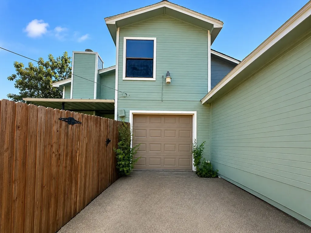 4432 Hulen Circle W Fort Worth TX 76133