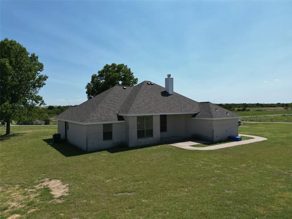 340 Red Baron Drive Rhome TX 76078