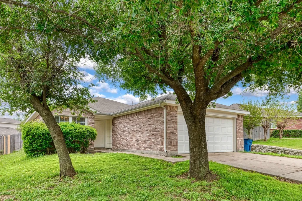1514 Cover Drive Dallas TX 75241